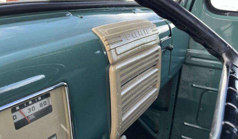 								1949 Ford F-1 Pickup 4-Speed full									