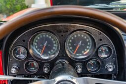 										1965 Chevrolet Corvette Convertible 4-Speed full									