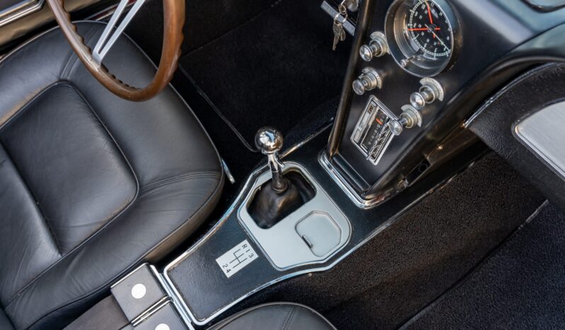 								1965 Chevrolet Corvette Convertible 4-Speed full									