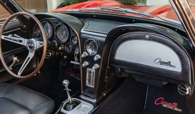 								1965 Chevrolet Corvette Convertible 4-Speed full									