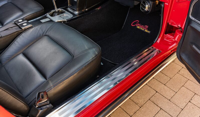 								1965 Chevrolet Corvette Convertible 4-Speed full									