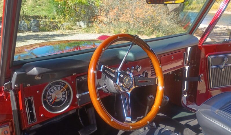 								1973 Ford Bronco Sport 302 full									