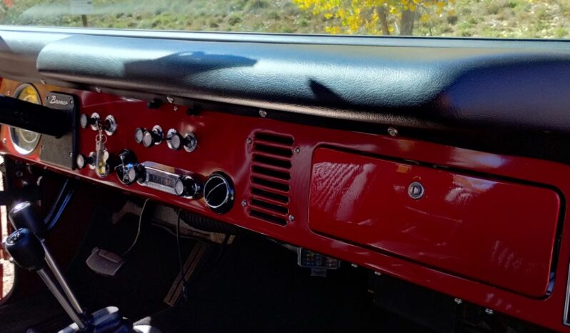 								1973 Ford Bronco Sport 302 full									