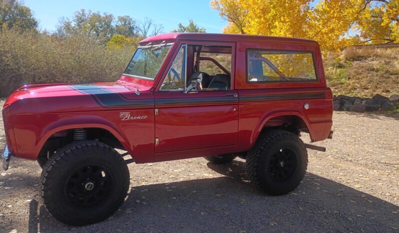 								1973 Ford Bronco Sport 302 full									