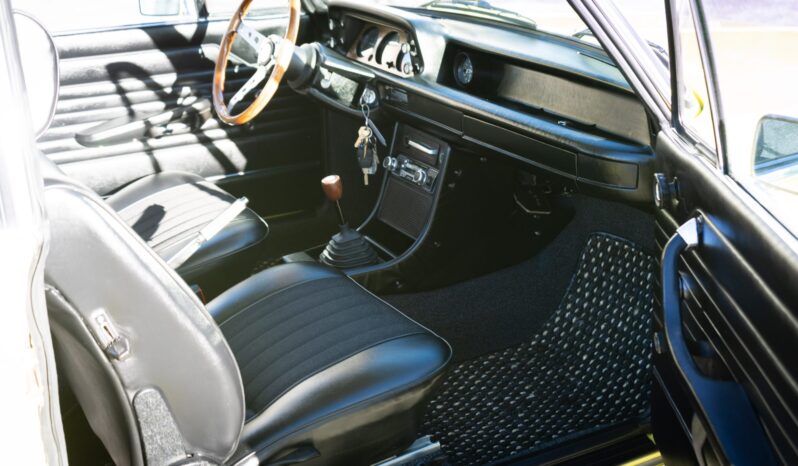 								1975 BMW 2002tii full									