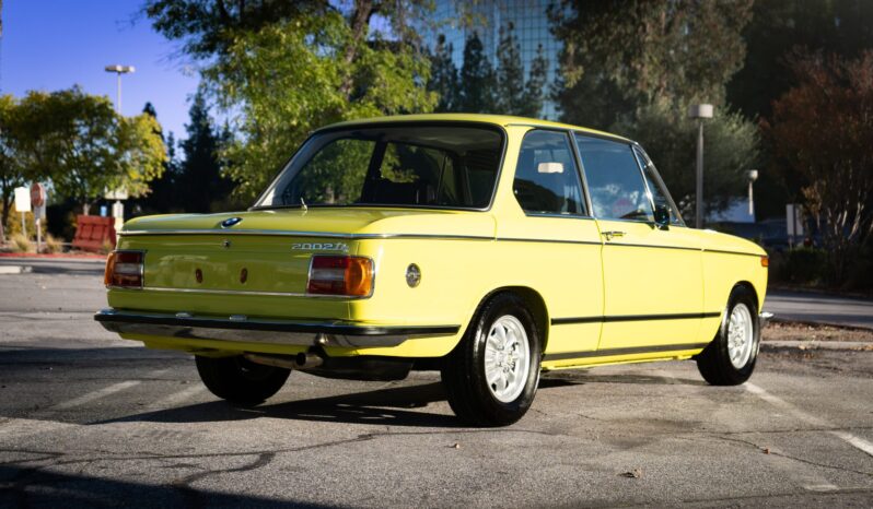 								1975 BMW 2002tii full									