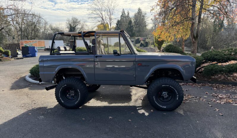 								1972 Ford Bronco full									