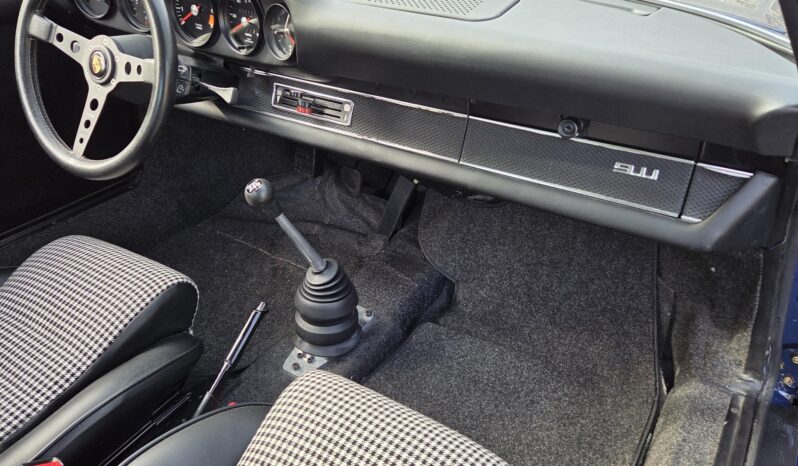 								1971 Porsche 911T Coupe 3.2L 5-Speed full									