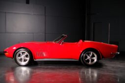										1971 Chevrolet Corvette Convertible 4-Speed full									