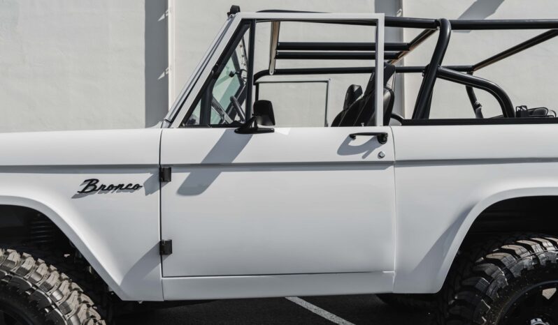 								1966 Ford Bronco full									