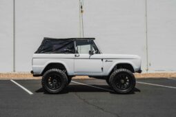 										1966 Ford Bronco full									