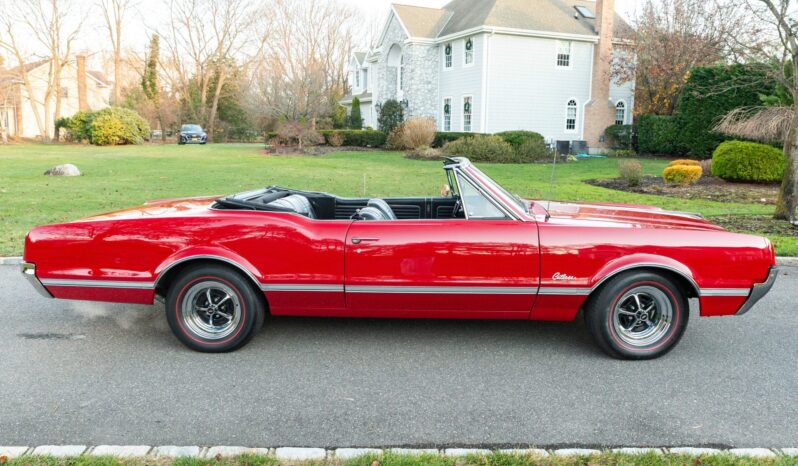 								1966 Oldsmobile Cutlass Convertible full									