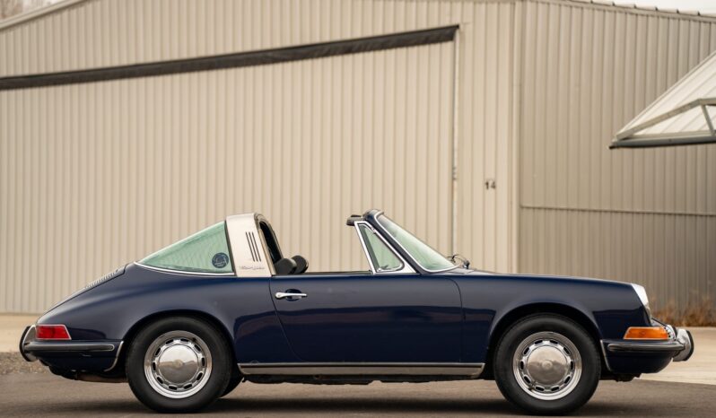 								1971 Porsche 911T Targa full									