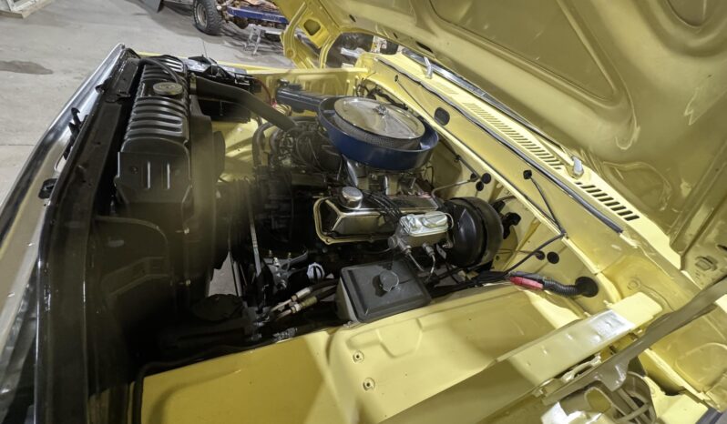 								1973 Ford F-250 Ranger XLT 4×4 full									