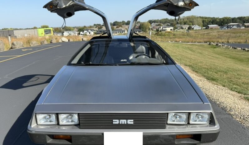 								1981 DeLorean DMC-12 5-Speed full									