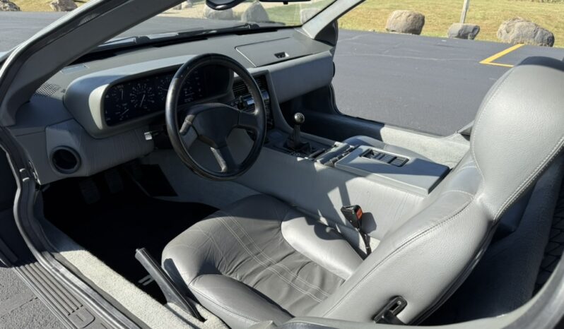 								1981 DeLorean DMC-12 5-Speed full									