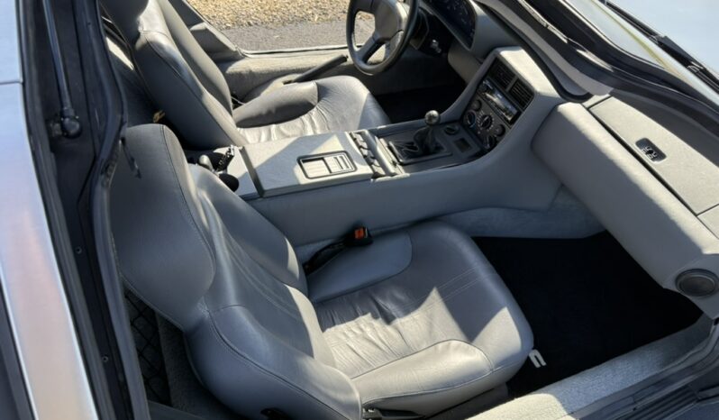 								1981 DeLorean DMC-12 5-Speed full									