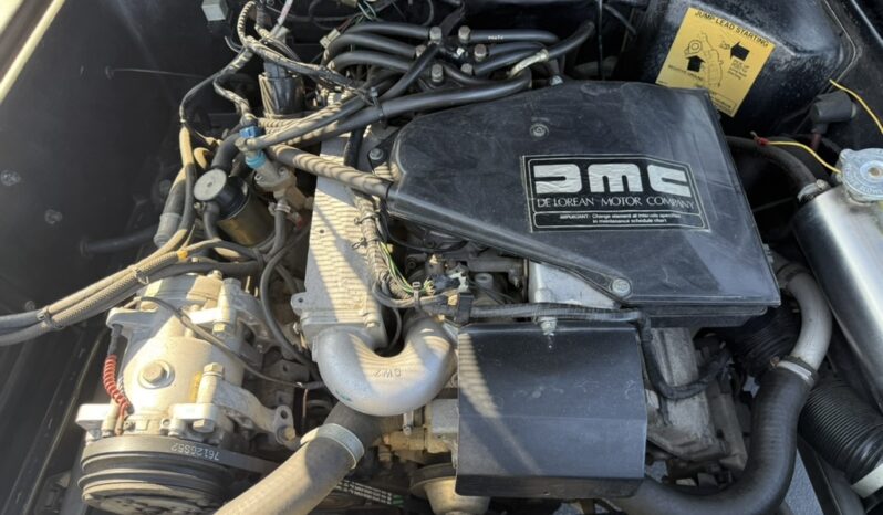 								1981 DeLorean DMC-12 5-Speed full									