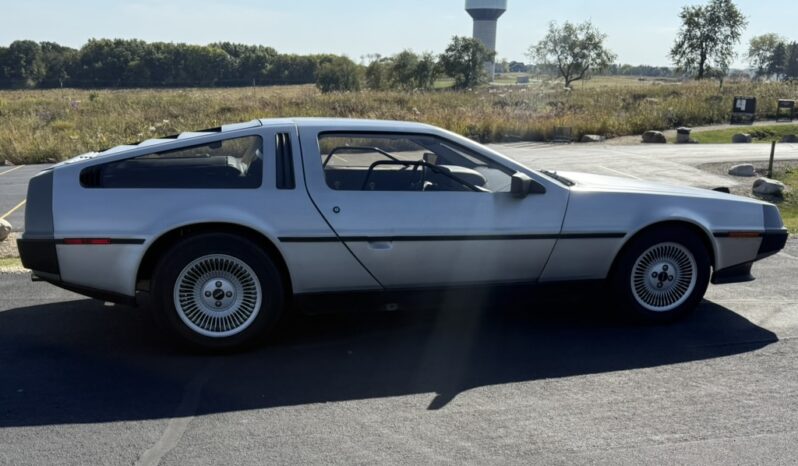 								1981 DeLorean DMC-12 5-Speed full									