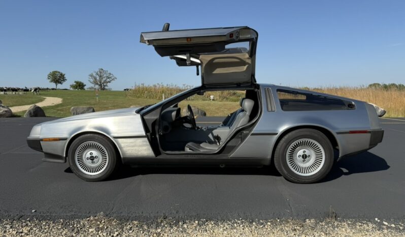 								1981 DeLorean DMC-12 5-Speed full									