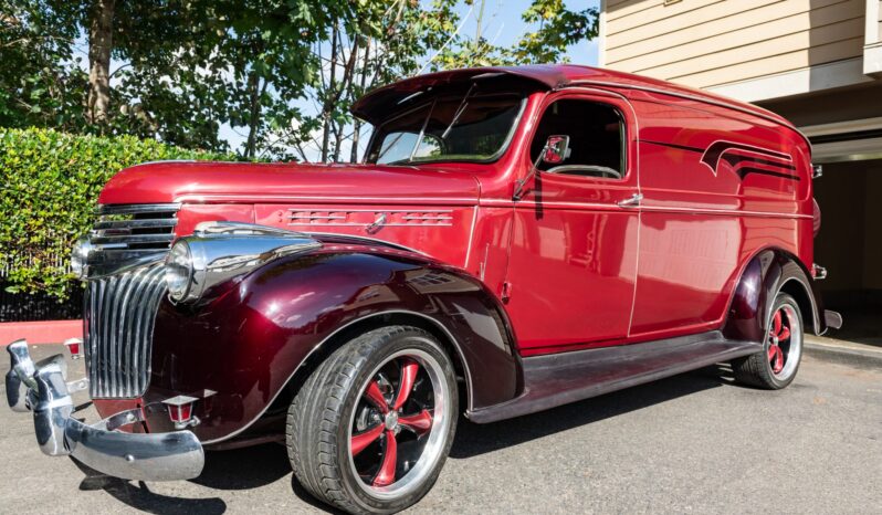 								1947 GMC 3/4-Ton Custom Panel Van full									