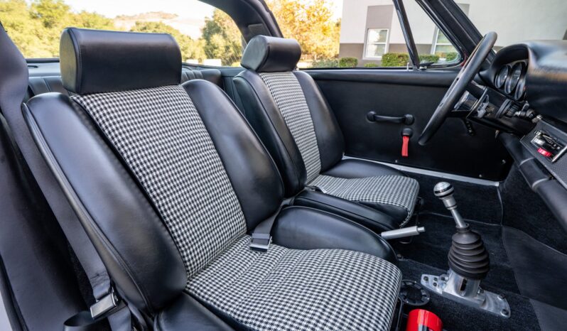 								1971 Porsche 911T Targa 5-Speed full									