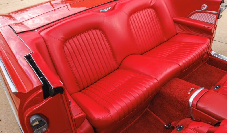 								1962 Ford Thunderbird Sports Roadster full									