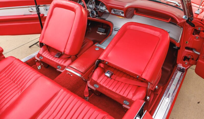 								1962 Ford Thunderbird Sports Roadster full									