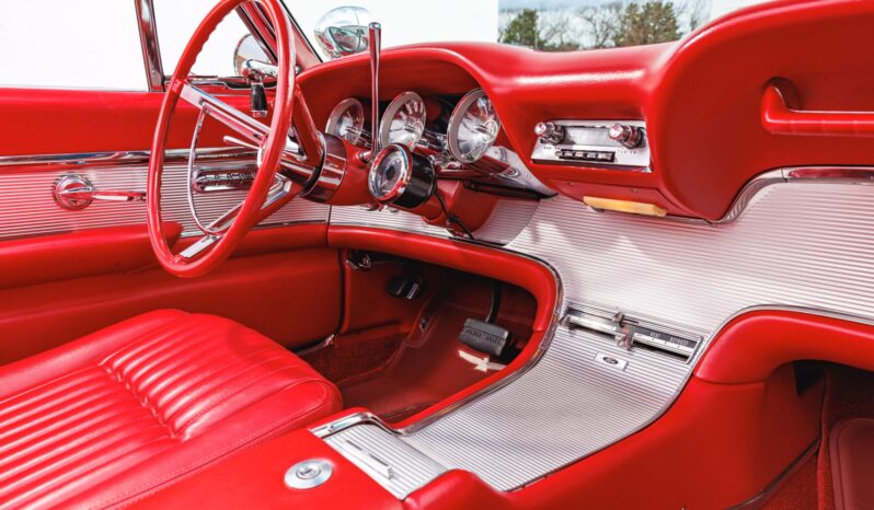 								1962 Ford Thunderbird Sports Roadster full									