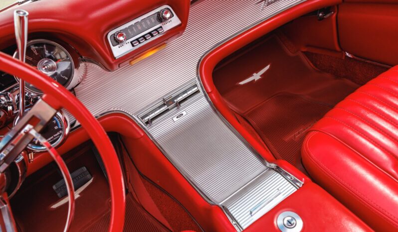 								1962 Ford Thunderbird Sports Roadster full									