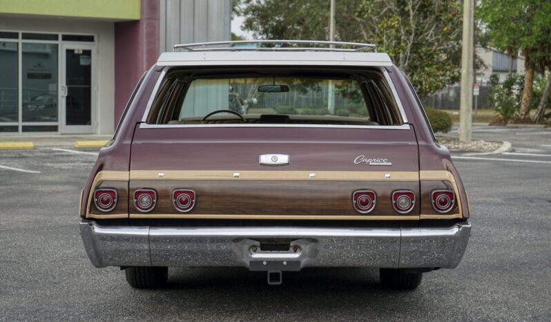 								1968 Chevrolet Caprice Wagon 396 full									