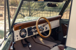 										1974 Ford Bronco Coyote-Powered full									