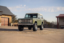 										1974 Ford Bronco Coyote-Powered full									