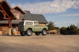 										1974 Ford Bronco Coyote-Powered full									
