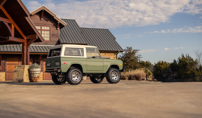 								1974 Ford Bronco Coyote-Powered full									