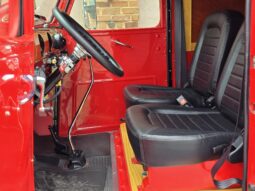 										1946 Chevrolet 3100 Panel Truck full									
