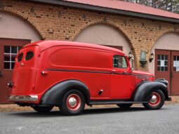 										1946 Chevrolet 3100 Panel Truck full									