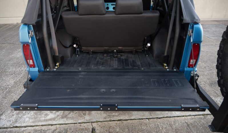 								1974 Ford Bronco 4×4 full									