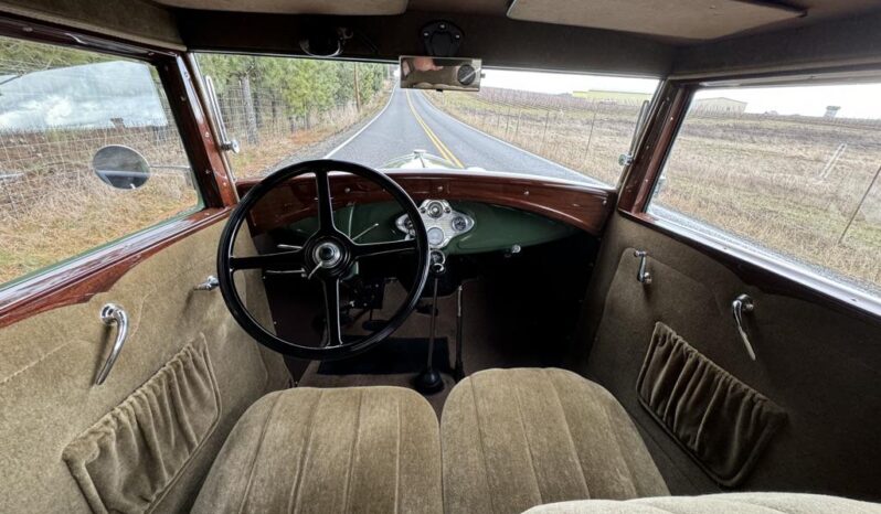 								1931 Ford Model A Victoria 4-Speed full									
