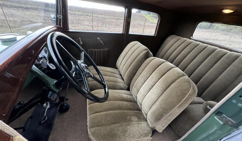 								1931 Ford Model A Victoria 4-Speed full									