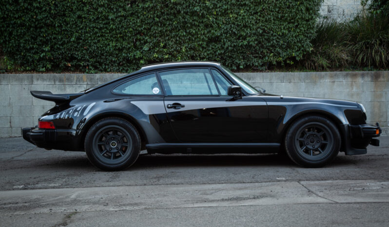 								1977 Porsche 930 Turbo full									