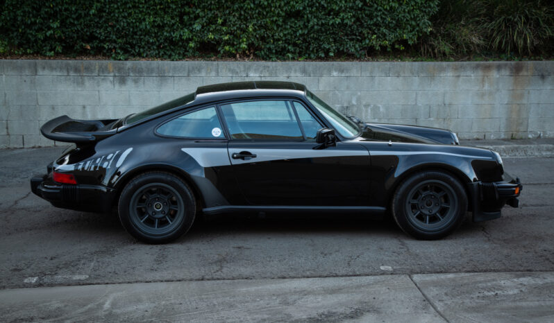 								1977 Porsche 930 Turbo full									