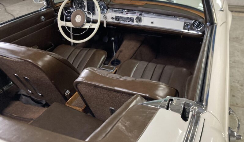 								1965 Mercedes-Benz 230SL 4-Speed full									