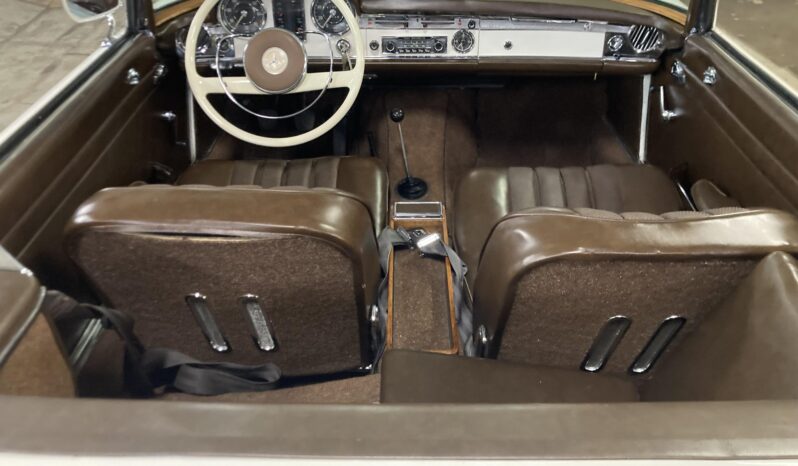 								1965 Mercedes-Benz 230SL 4-Speed full									
