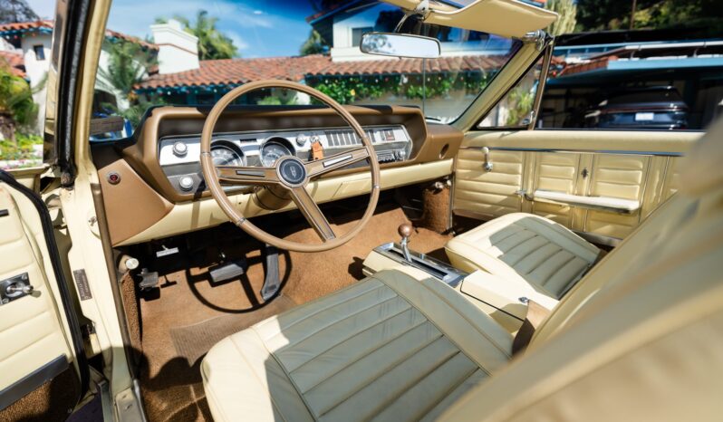 								1967 Oldsmobile Cutlass Supreme 442 Convertible full									