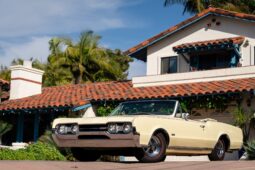 										1967 Oldsmobile Cutlass Supreme 442 Convertible full									