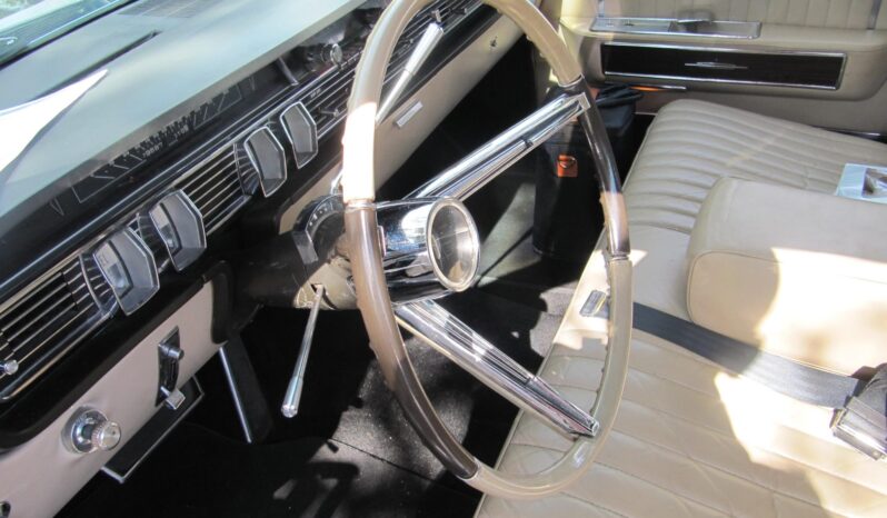 								1965 Lincoln Continental Convertible full									