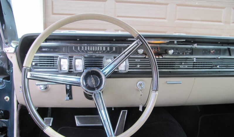 								1965 Lincoln Continental Convertible full									