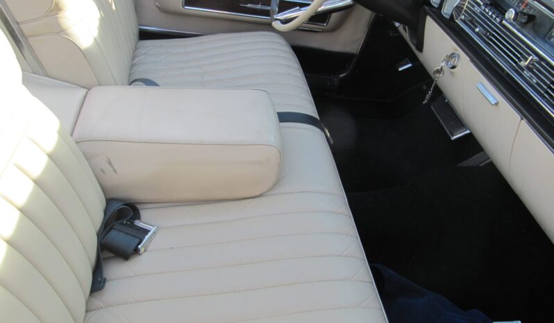 								1965 Lincoln Continental Convertible full									