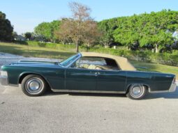 										1965 Lincoln Continental Convertible full									
